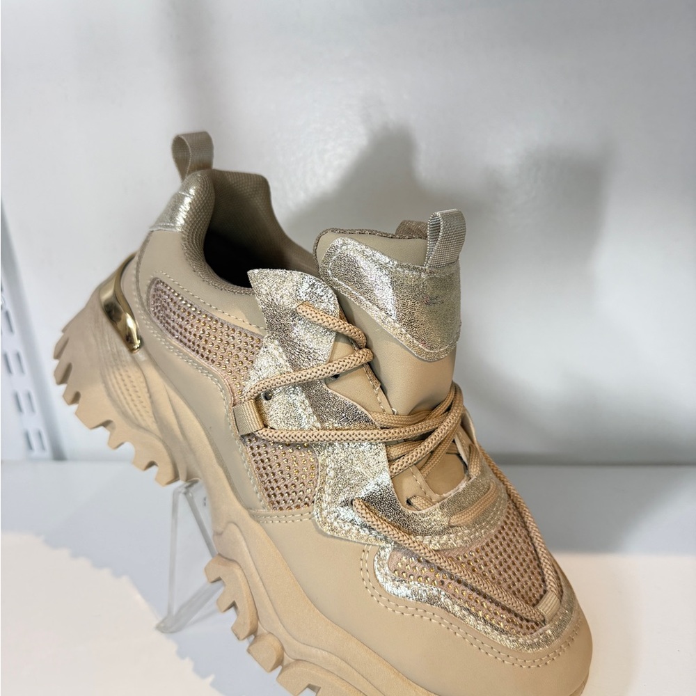 Elegant Camel  Women's Sneakers